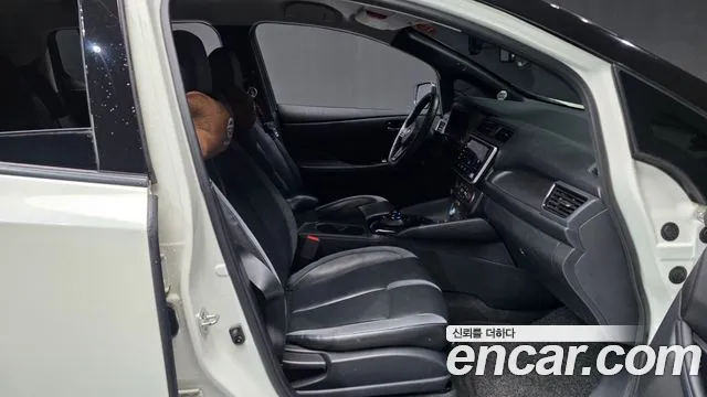 Nissan Leaf 2019 — фото 17