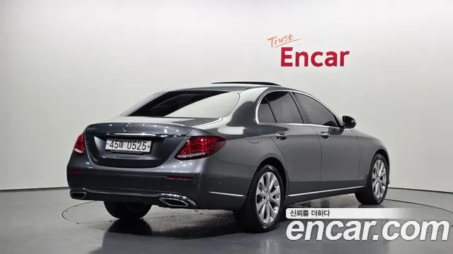Mercedes-Benz E-Class 2017 — фото 2