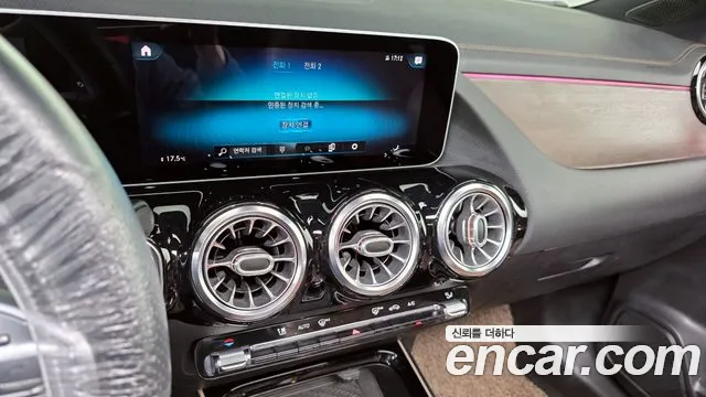 Mercedes-Benz GLA-Class 2020 — фото 20