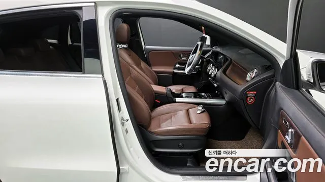 Mercedes-Benz GLA-Class 2020 — фото 16