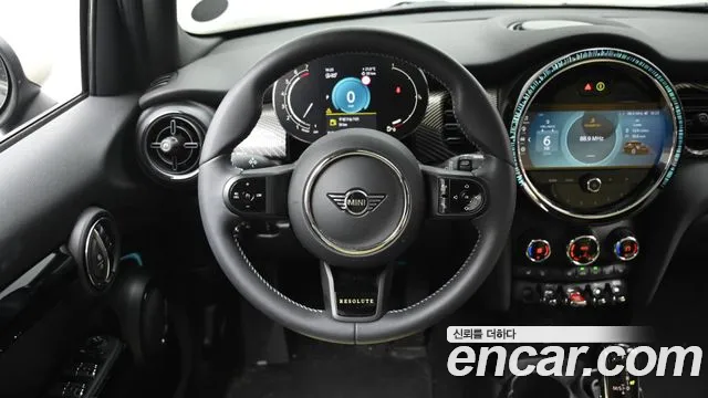 Mini Cooper 2023 — фото 13