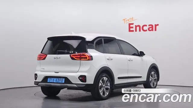 Kia Niro 2023 — фото 2