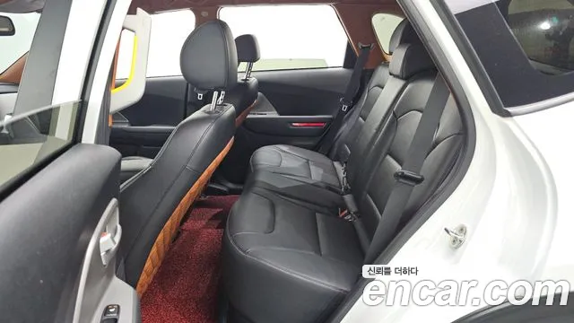 Kia Niro 2023 — фото 12