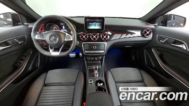 Mercedes-Benz GLA-Class 2018 — фото 10