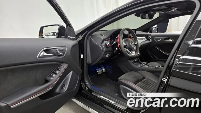Mercedes-Benz GLA-Class 2018 — фото 13