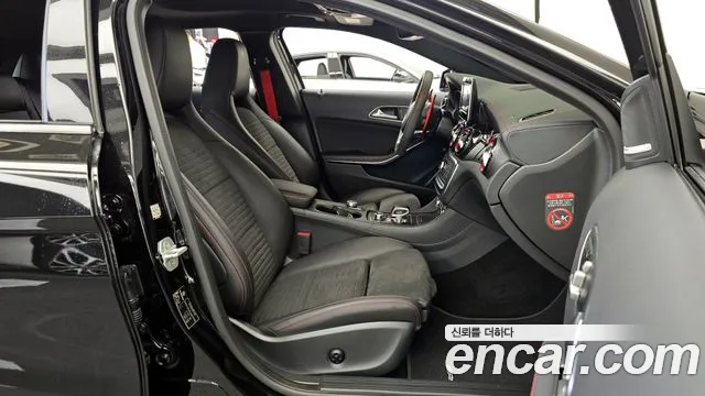 Mercedes-Benz GLA-Class 2018 — фото 16