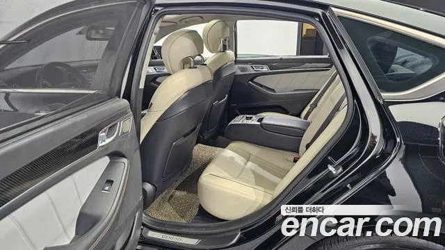 Hyundai Genesis 2014 — фото 11
