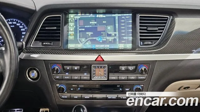 Hyundai Genesis 2014 — фото 19