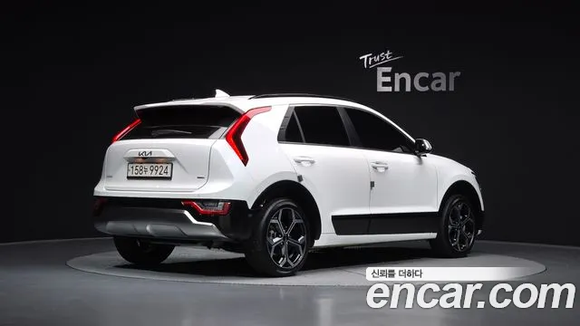 Kia Niro 2022 — фото 1