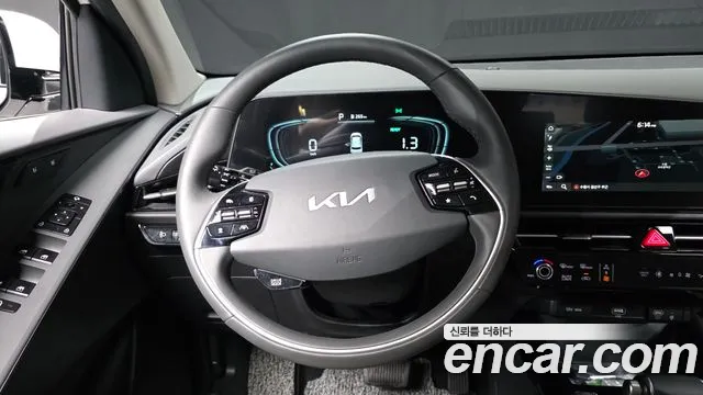 Kia Niro 2022 — фото 18