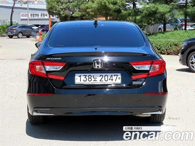 Honda Accord 2019 — фото 4
