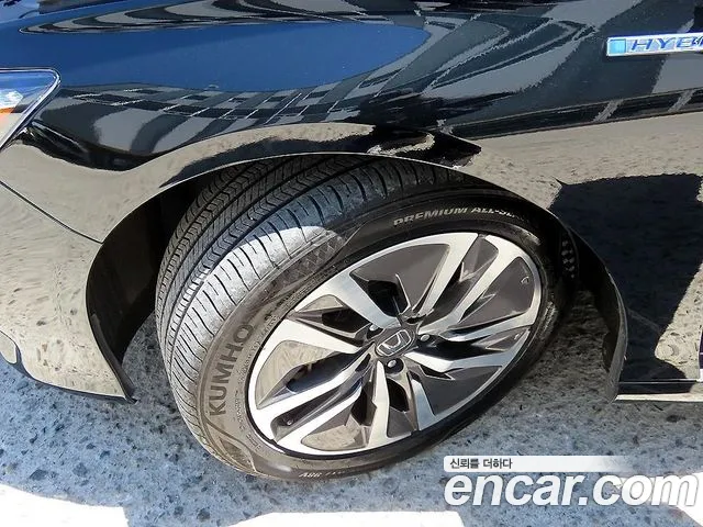 Honda Accord 2019 — фото 20