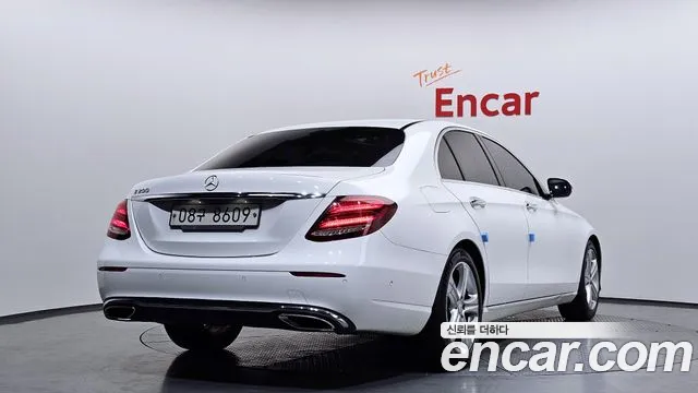 Mercedes-Benz E-Class 2017 — фото 2