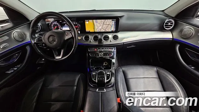 Mercedes-Benz E-Class 2017 — фото 7