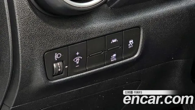 Hyundai Kona 2020 — фото 14