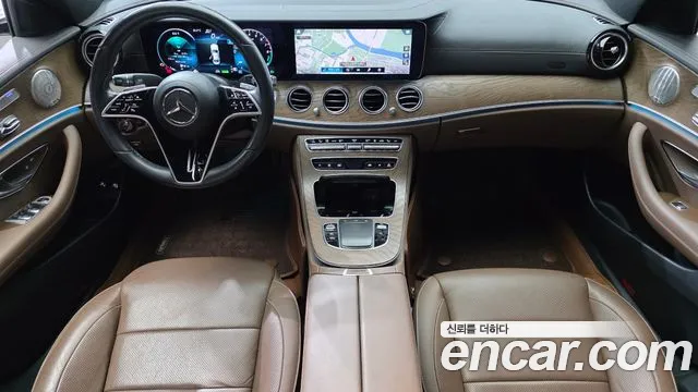 Mercedes-Benz E-Class 2021 — фото 10