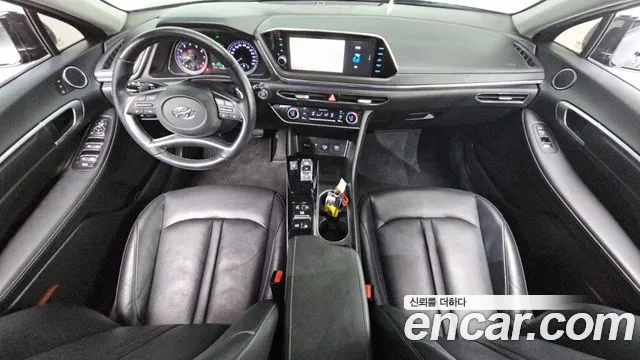 Hyundai Sonata 2022 — фото 10