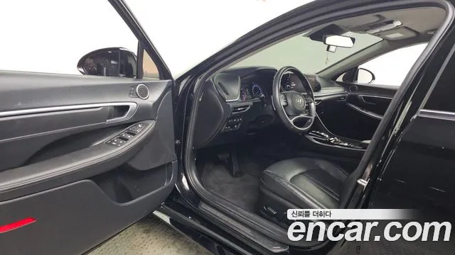 Hyundai Sonata 2022 — фото 13