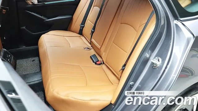Honda Accord 2019 — фото 10