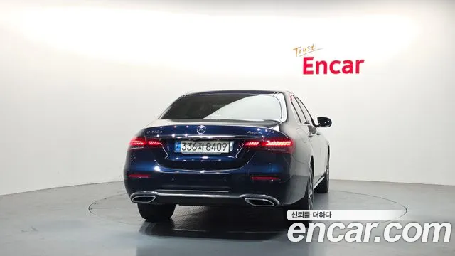 Mercedes-Benz E-Class 2021 — фото 4