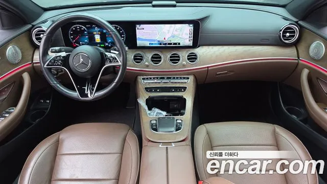 Mercedes-Benz E-Class 2021 — фото 10