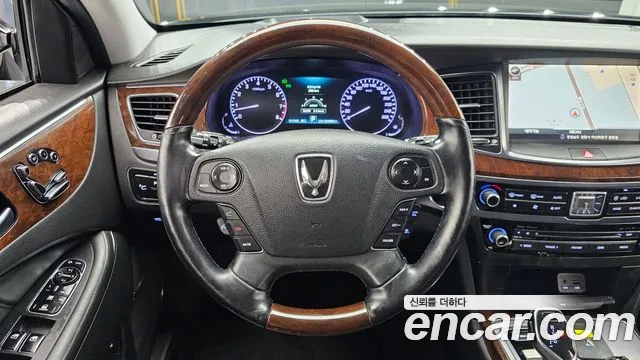 Hyundai Equus 2013 — фото 13