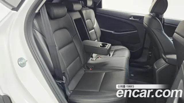 Hyundai Tucson 2018 — фото 16
