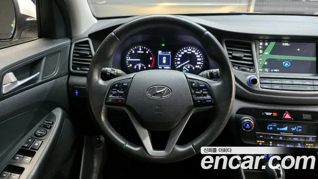 Hyundai Tucson 2017 — фото 12