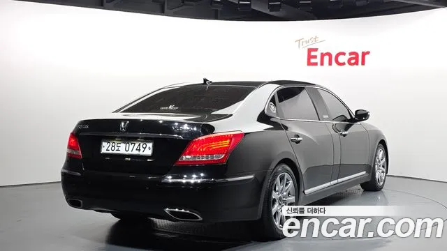 Hyundai Equus 2010 — фото 2