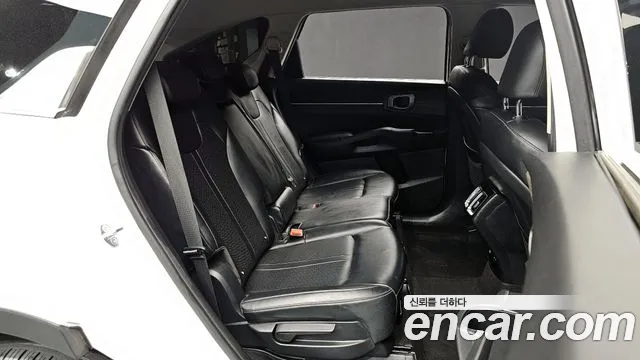 Kia Sorento 2023 — фото 11