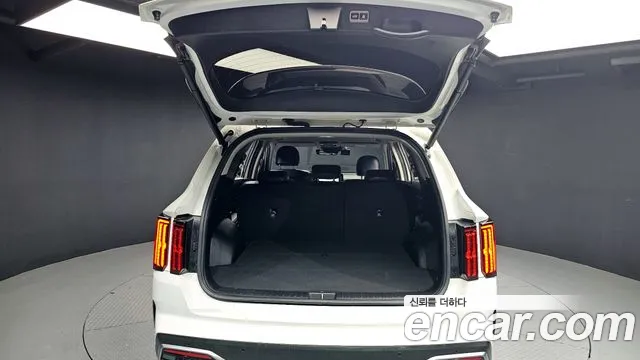 Kia Sorento 2023 — фото 20