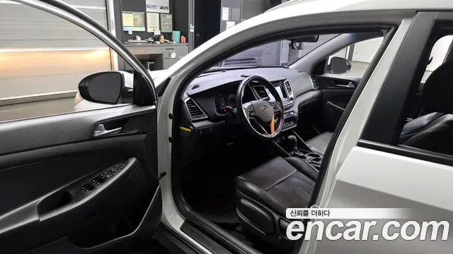 Hyundai Tucson 2016 — фото 10