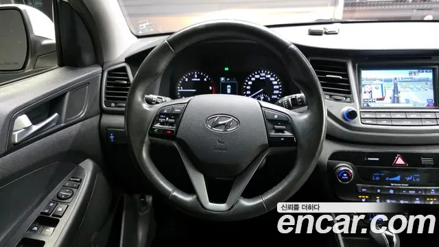 Hyundai Tucson 2016 — фото 12