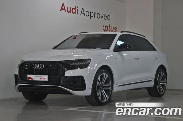 Audi Q8 2023 — фото 1