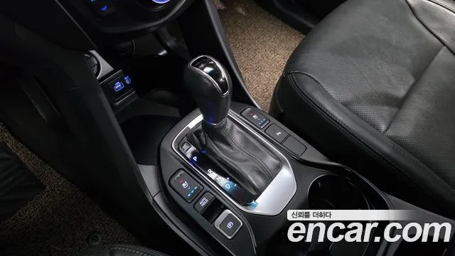 Hyundai Maxcruz 2016 — фото 12