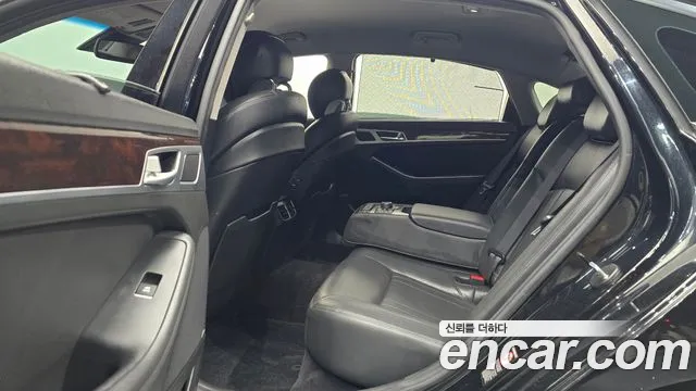 Hyundai Genesis 2016 — фото 12