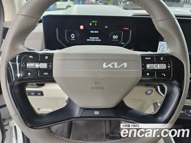 Kia Canival 2025 — фото 11