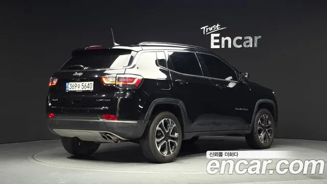 Jeep Compass 2022 — фото 2
