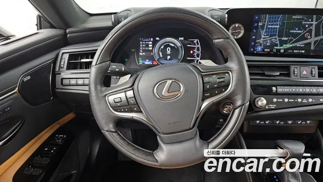 Lexus ES 2025 — фото 13