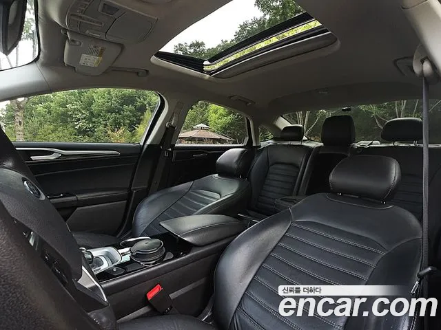 Ford Fusion 2014 — фото 15