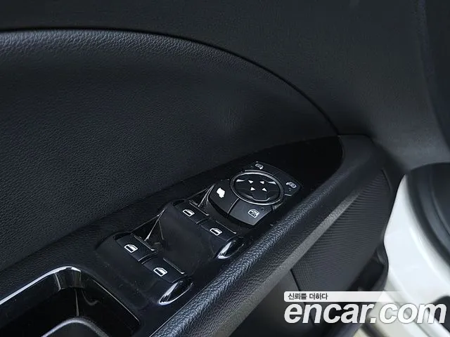 Ford Fusion 2014 — фото 18