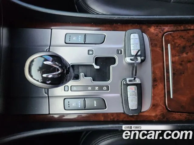 Hyundai Equus 2012 — фото 9