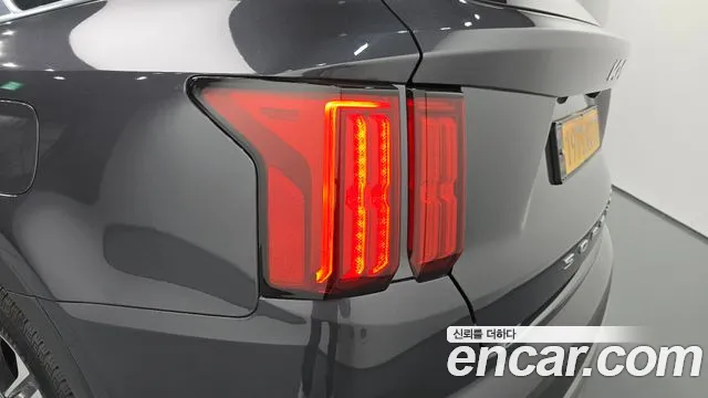 Kia Sorento 2022 — фото 9