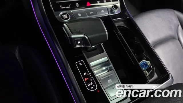 Audi Q8 2021 — фото 12