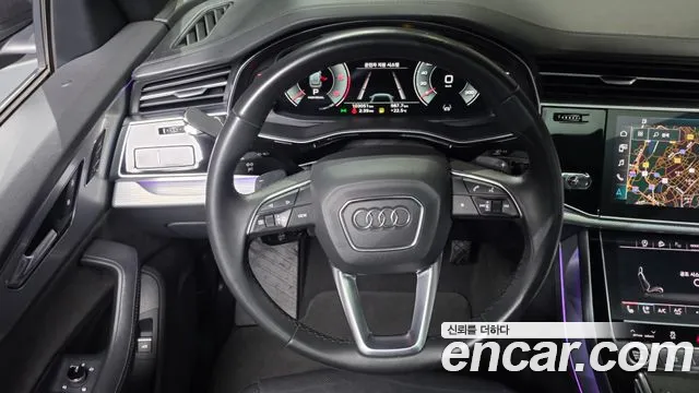 Audi Q8 2021 — фото 19