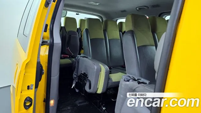 Hyundai Starex 2015 — фото 1