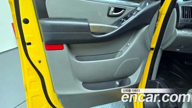 Hyundai Starex 2015 — фото 14