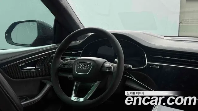 Audi RSQ8 2022 — фото 13