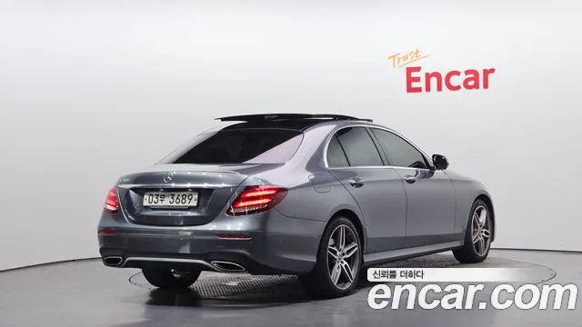 Mercedes-Benz E-Class 2017 — фото 2