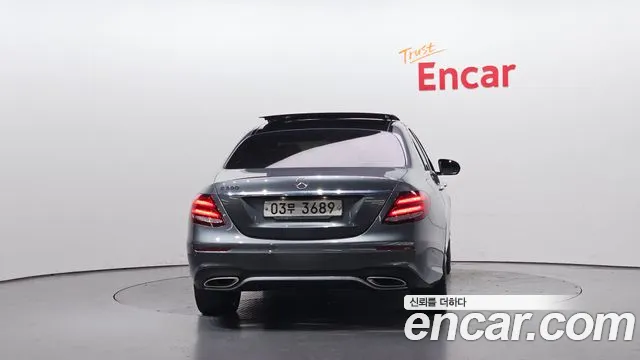 Mercedes-Benz E-Class 2017 — фото 4